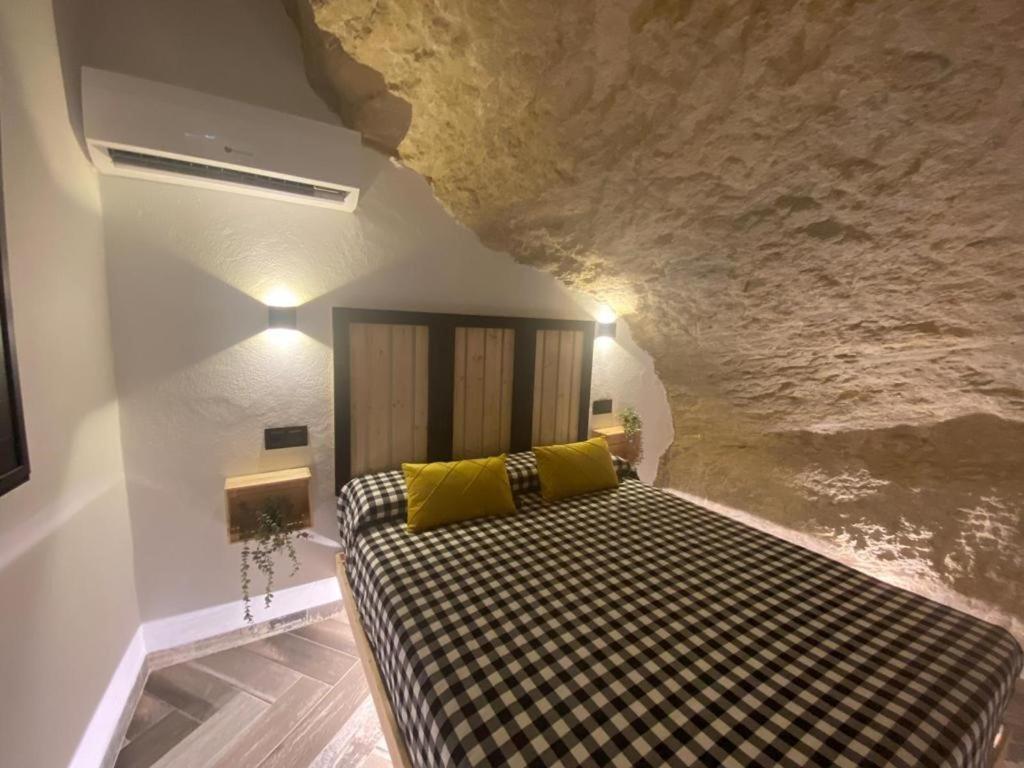 Holiday home Bajo La Alcazaba Setenil De Las Bodegas